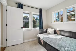 7000 32nd Ave NW, Seattle, WA 98117 - Photo 17