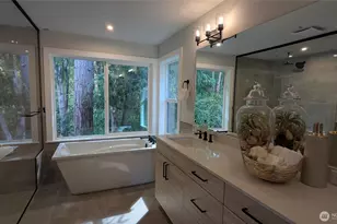 12080 SE 63rd Ct, Bellevue, WA 98006 - Photo 3
