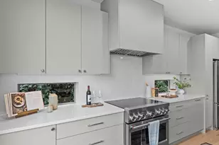 307 NW 52nd St, Seattle, WA 98107 - Photo 19