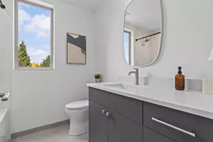 307 NW 52nd St, Seattle, WA 98107 - Photo 31
