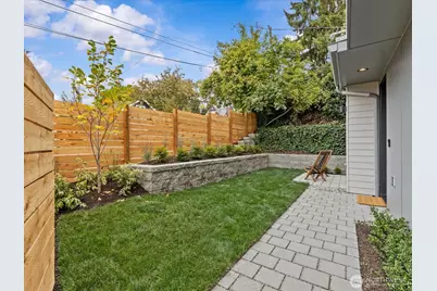 307 NW 52nd Street, Seattle, WA 98107 - Photo 5
