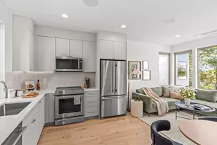 307 NW 52nd St, Seattle, WA 98107 - Photo 9