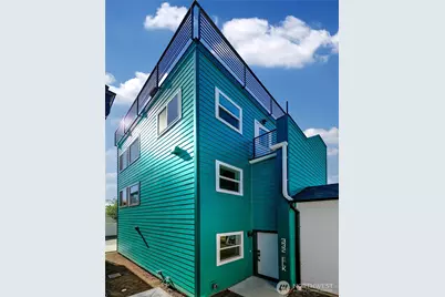 332 NE Elk Place, Seattle, WA 98115 - Photo 3