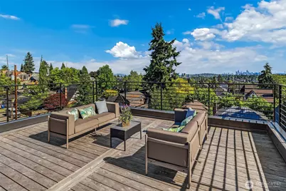 332 NE Elk Place, Seattle, WA 98115 - Photo 21