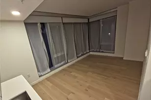 800 Columbia St, Seattle, WA 98104 - Photo 11
