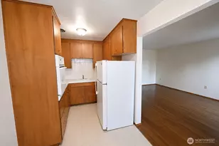 6530 24th Ave NW, Seattle, WA 98117 - Photo 11
