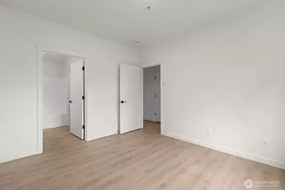 10825 SE 200th Street #B102, Kent, WA 98031 - Photo 35