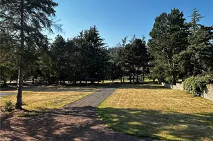 1818 Lola Beach Ln, Oak Harbor, WA 98277 - Photo 15