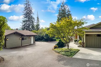 15924 E Shore Drive, Lynnwood, WA 98087 - Photo 5