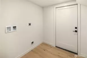 10045 38th Ave NE, Seattle, WA 98125 - Photo 33