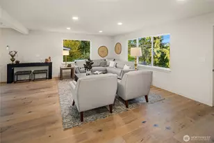 10045 38th Ave NE, Seattle, WA 98125 - Photo 7
