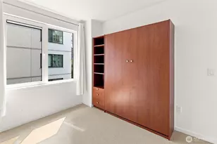 81 Clay St, Seattle, WA 98121 - Photo 15
