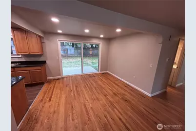 20812 25th Avenue S, SeaTac, WA 98198 - Photo 5