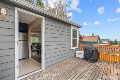 10808 53rd Avenue S, Seattle, WA 98178 - Photo 9