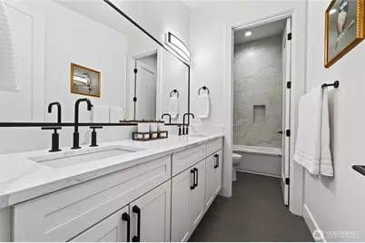 719 95th Avenue NE, Bellevue, WA 98004 - Photo 25