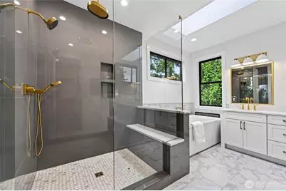 719 95th Avenue NE, Bellevue, WA 98004 - Photo 19