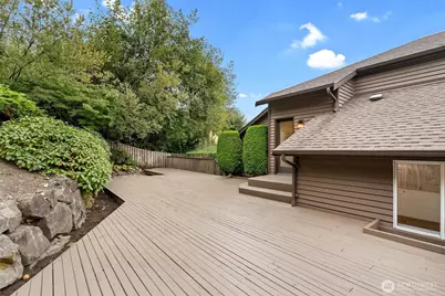 17105 76th Avenue W, Edmonds, WA 98026 - Photo 35