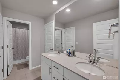 15029 Olympic Loop E, Bonney Lake, WA 98391 - Photo 31