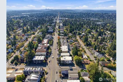 11255 Greenwood Avenue N, Seattle, WA 98133 - Photo 5