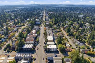 11255 Greenwood Ave N, Seattle, WA 98133 - Photo 5