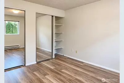 11255 Greenwood Avenue N, Seattle, WA 98133 - Photo 13