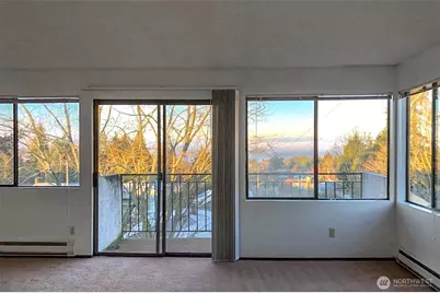11255 Greenwood Avenue N, Seattle, WA 98133 - Photo 11