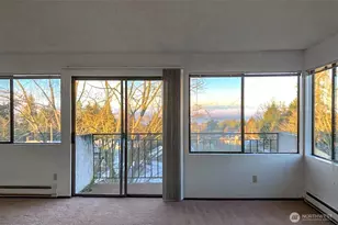 11255 Greenwood Ave N, Seattle, WA 98133 - Photo 11
