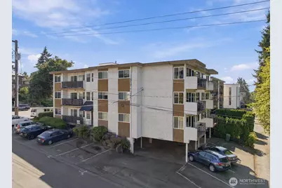 11255 Greenwood Avenue N, Seattle, WA 98133 - Photo 7