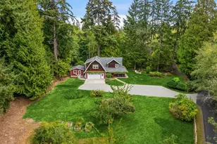 8453 Ferncliff Ave NE, Bainbridge Island, WA 98110 - Photo 37