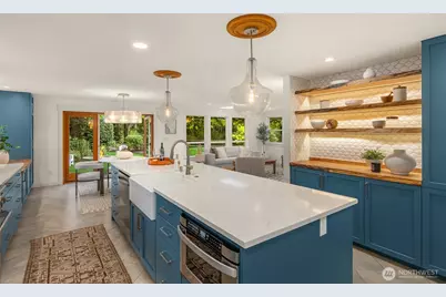 8453 Ferncliff Avenue NE, Bainbridge Island, WA 98110 - Photo 13