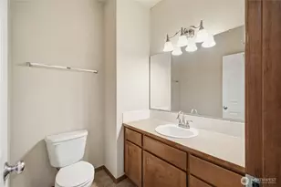 1752 S Prospect Ln, Tacoma, WA 98405 - Photo 7