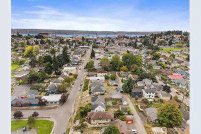 1327 Park Avenue, Bremerton, WA 98337 - Photo 13