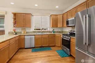 18430 42nd Ave SE, Bothell, WA 98012 - Photo 13