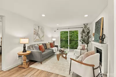 14006 NE 181st Place #B205, Woodinville, WA 98072 - Photo 5