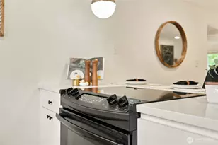 14006 NE 181st Pl, Woodinville, WA 98072 - Photo 17