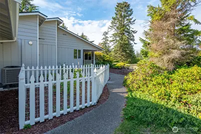 410 Silver Lake Road, Oak Harbor, WA 98277 - Photo 3