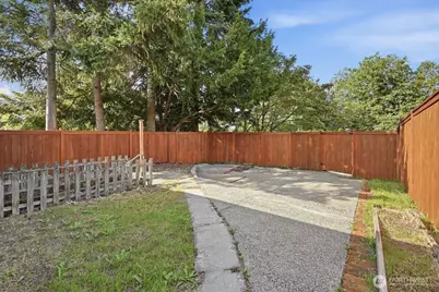 4303 Baker Avenue NW, Seattle, WA 98107 - Photo 19