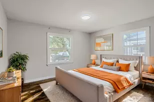910 NE 113th St, Seattle, WA 98125 - Photo 19