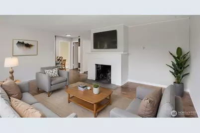 910 NE 113th Street, Seattle, WA 98125 - Photo 5