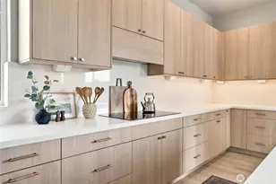 542 N 104th St, Seattle, WA 98133 - Photo 19