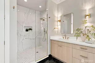 542 N 104th St, Seattle, WA 98133 - Photo 31