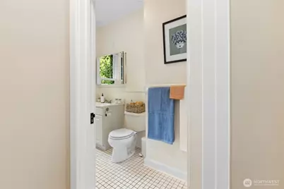 2524 E Ward Street, Seattle, WA 98112 - Photo 19