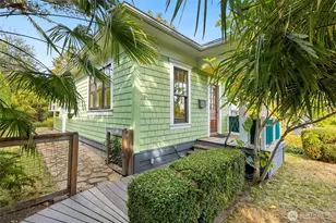 2524 E Ward St, Seattle, WA 98112 - Photo 5