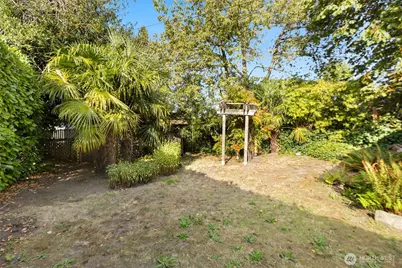 2524 E Ward Street, Seattle, WA 98112 - Photo 27