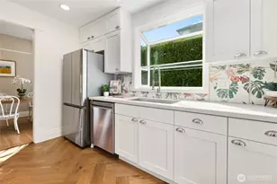 2524 E Ward St, Seattle, WA 98112 - Photo 11