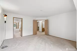 15617 NE 70th Ct, Redmond, WA 98052 - Photo 17