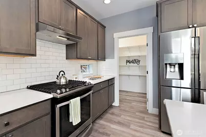 4913 NE 1st Street, Renton, WA 98059 - Photo 11