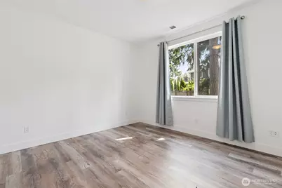 4913 NE 1st Street, Renton, WA 98059 - Photo 17