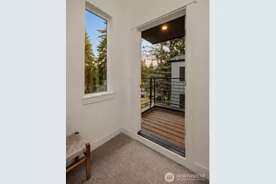 14340 Bagley Avenue N, Seattle, WA 98133 - Photo 15