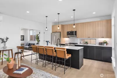 12044 Hiram Place NE #C, Seattle, WA 98125 - Photo 3